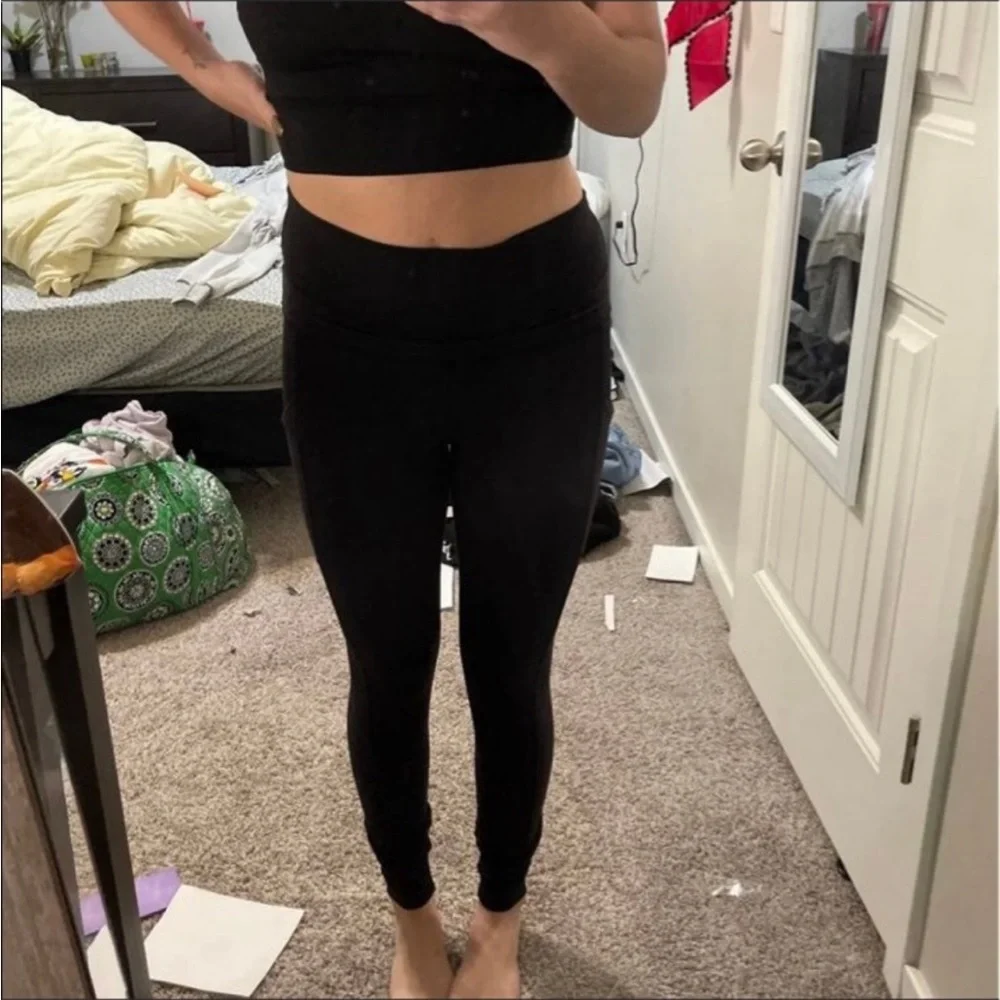 Lululemom leggings - Picture 5 of 6